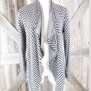 Trina Turk size 6 Black/Gray Draped Open Cardigan